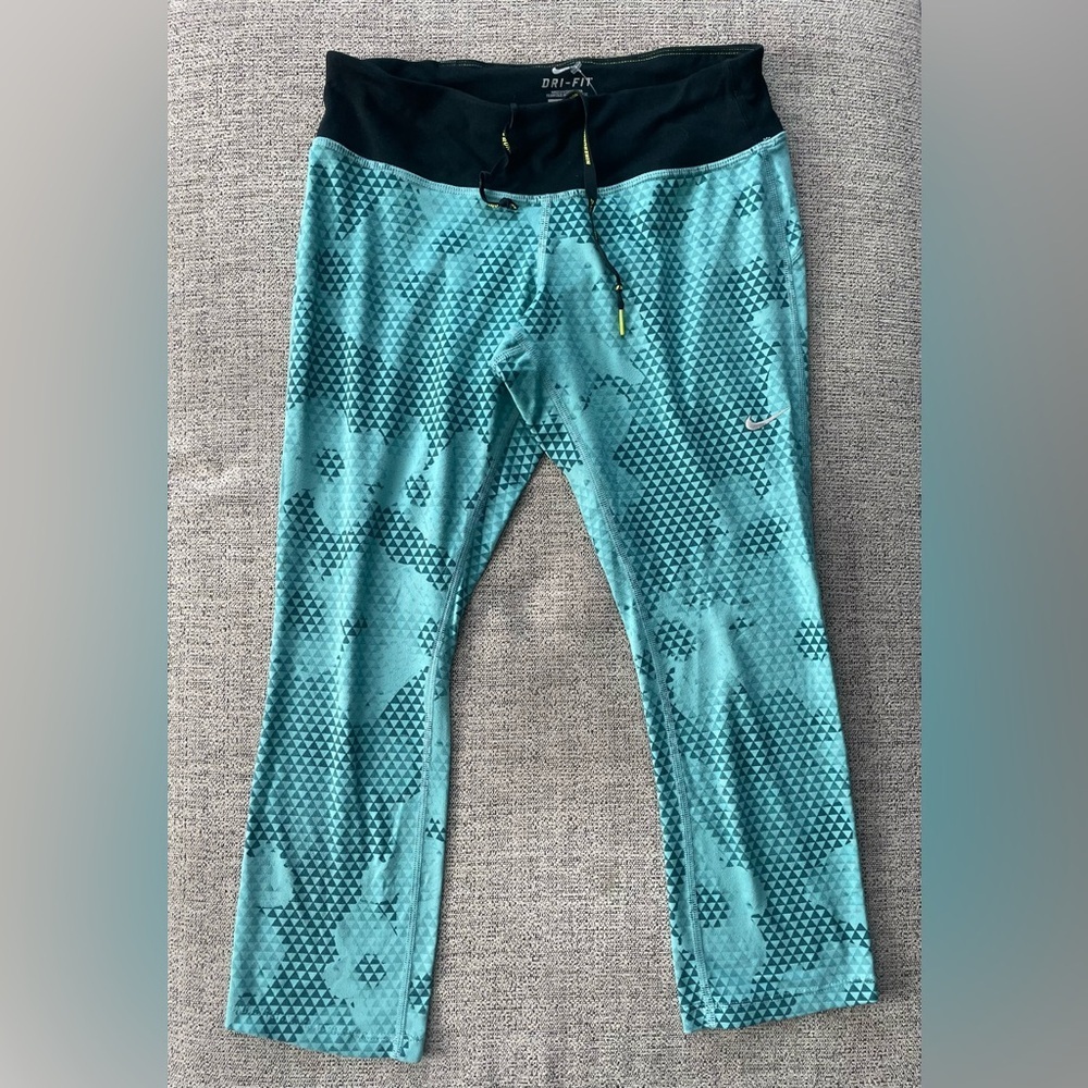 Nike Running Cropped Aqua Patterned Leggings  Small